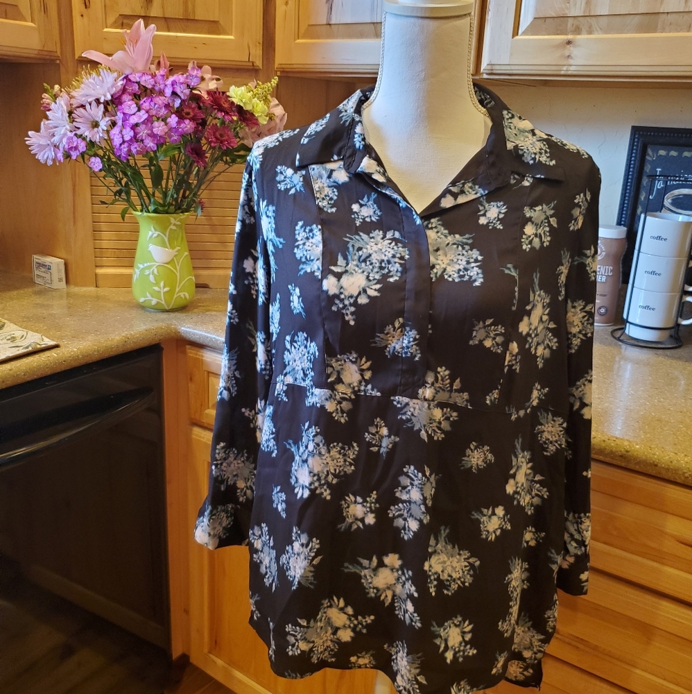 Simply Vera Blouse